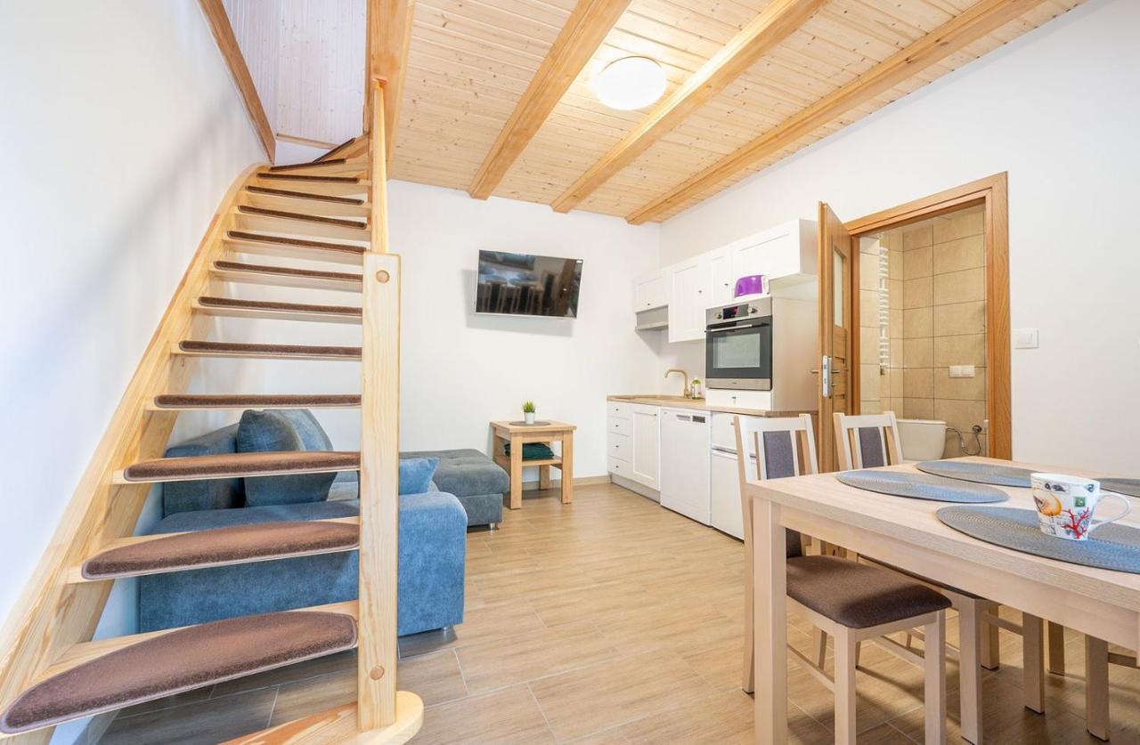 Apartamenty Stodola Jezierzany Eksteriør bilde